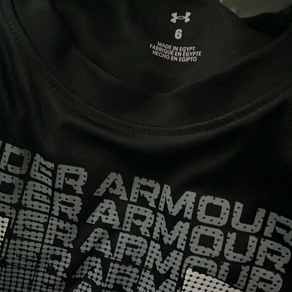New Under Armour Outfit - Picture 3 of 5